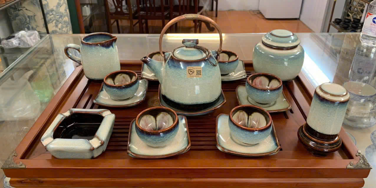 z7210860061819_7dc56698f5744ff6f493d466b7dc7304