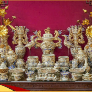 Đồ Thờ Men Hoàng Tộc Vẽ Vàng